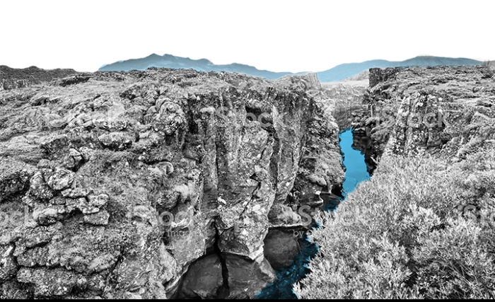 Mid-Atlantic Ridge: continental rift in Iceland’s Thingvellir national park 